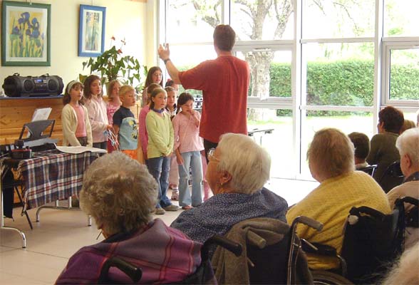 Petits chanteurs de Gap au foyer Bellevue