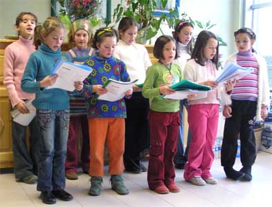 Les Petits chanteurs de Gap au foyer Bellevue, concert de No�l 2006